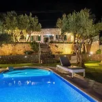 Villa Tamaris S Privatnim Bazenom 700m Od Mora Makarska