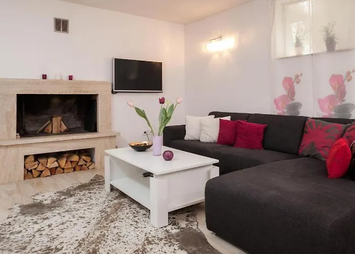 Tamaris S Privatnim Bazenom 700m Od Mora