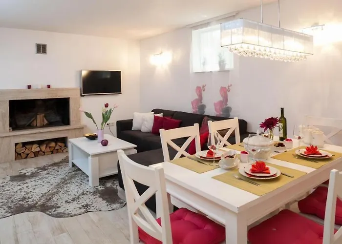 Tamaris S Privatnim Bazenom 700m Od Mora * Makarska