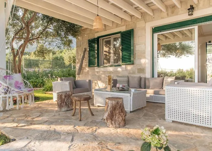 Tamaris S Privatnim Bazenom 700m Od Mora Villa