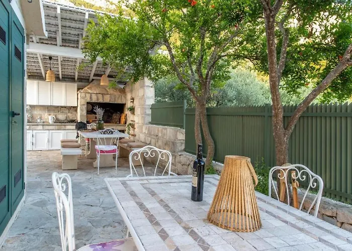 Villa Tamaris S Privatnim Bazenom 700m Od Mora *