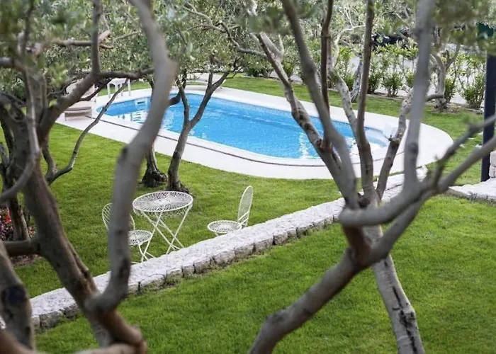 Tamaris S Privatnim Bazenom 700m Od Mora Villa