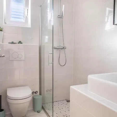 Tamaris S Privatnim Bazenom 700m Od Mora Vila